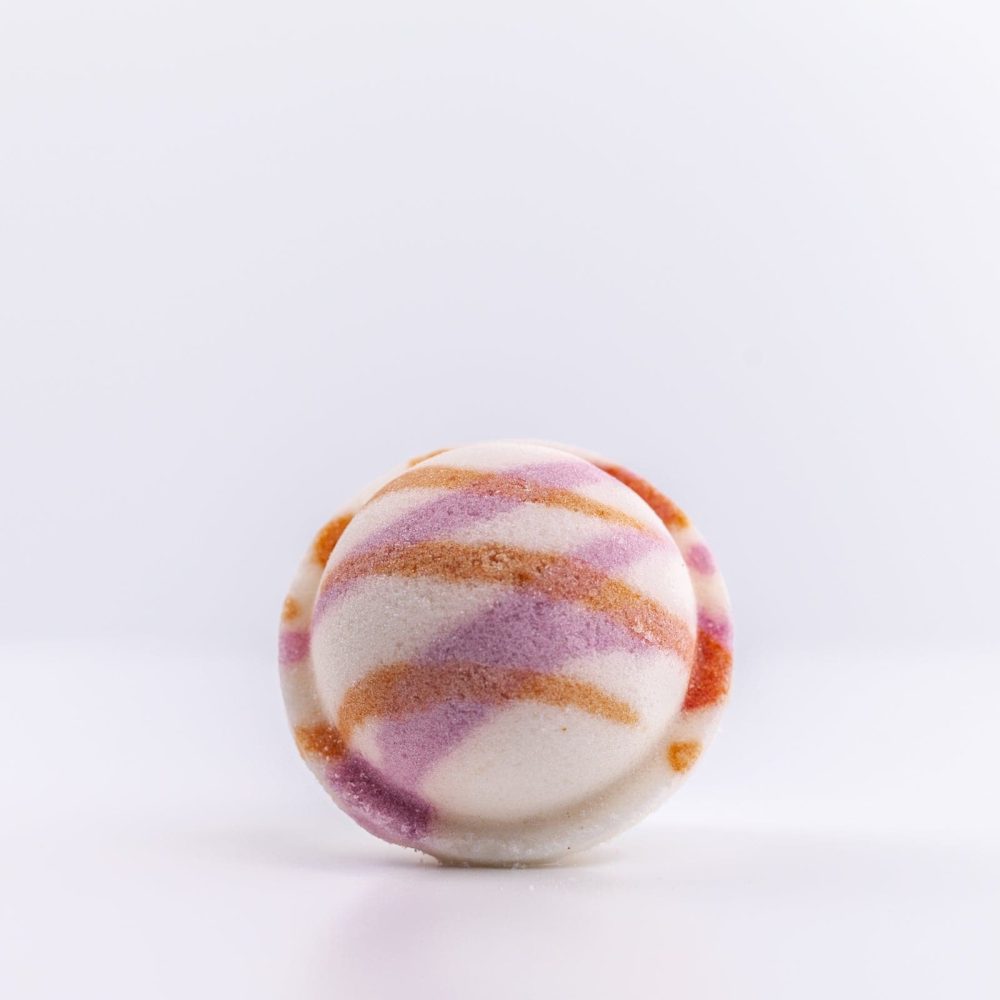 All Hail The Queen Bath Bomb - Image 7