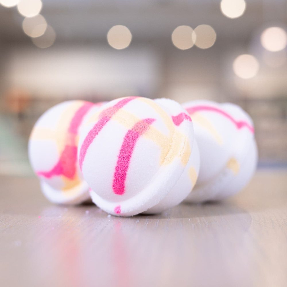 Island Nectar Bath Bomb - Image 2